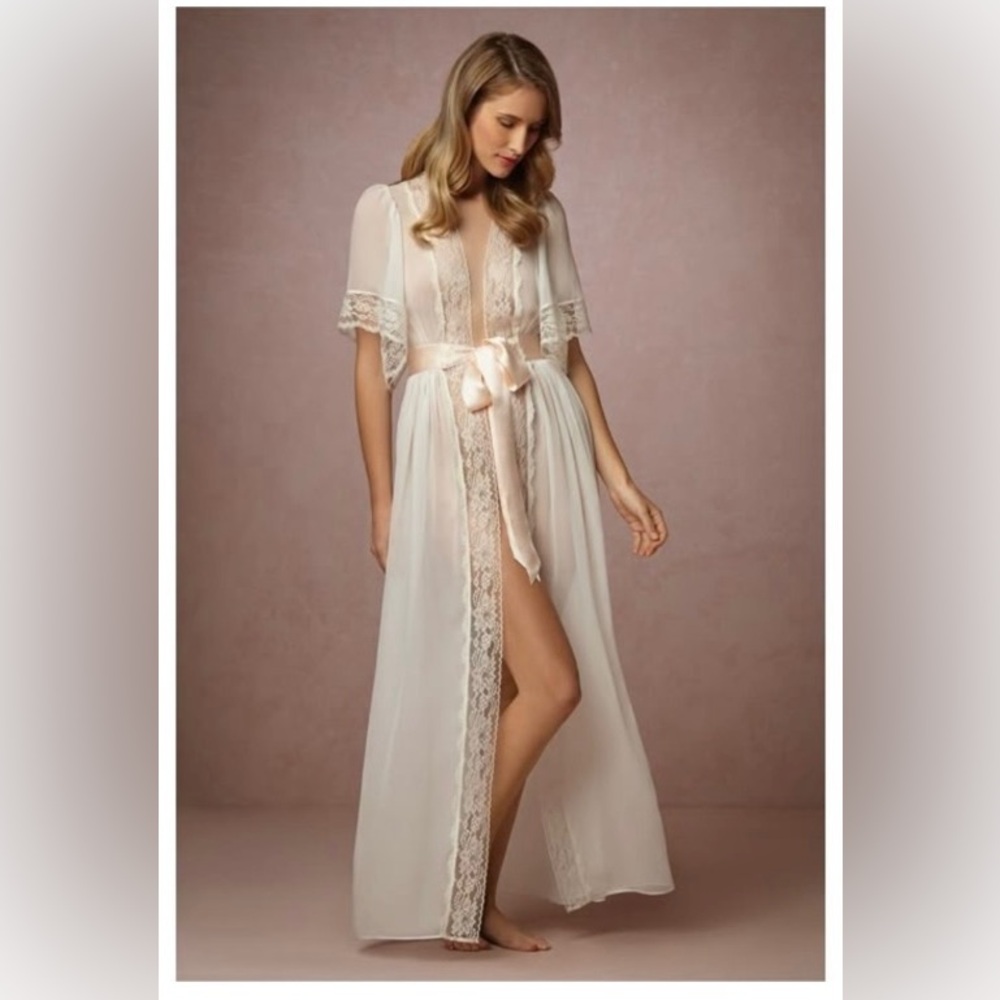Sheer Lace-Trim Long Robe 100% Silk 🎀